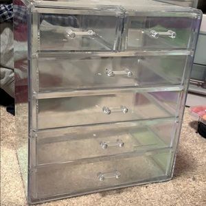 Acrylic makeup organizer
